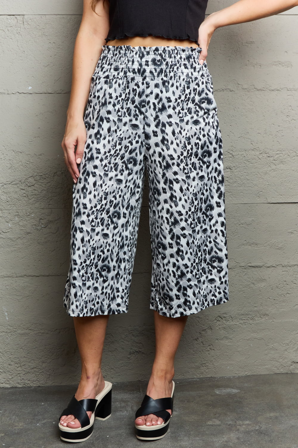 Ninexis Leopard High Waist Flowy Wide Leg Pants with Pockets - Make'm Blush Boutique 